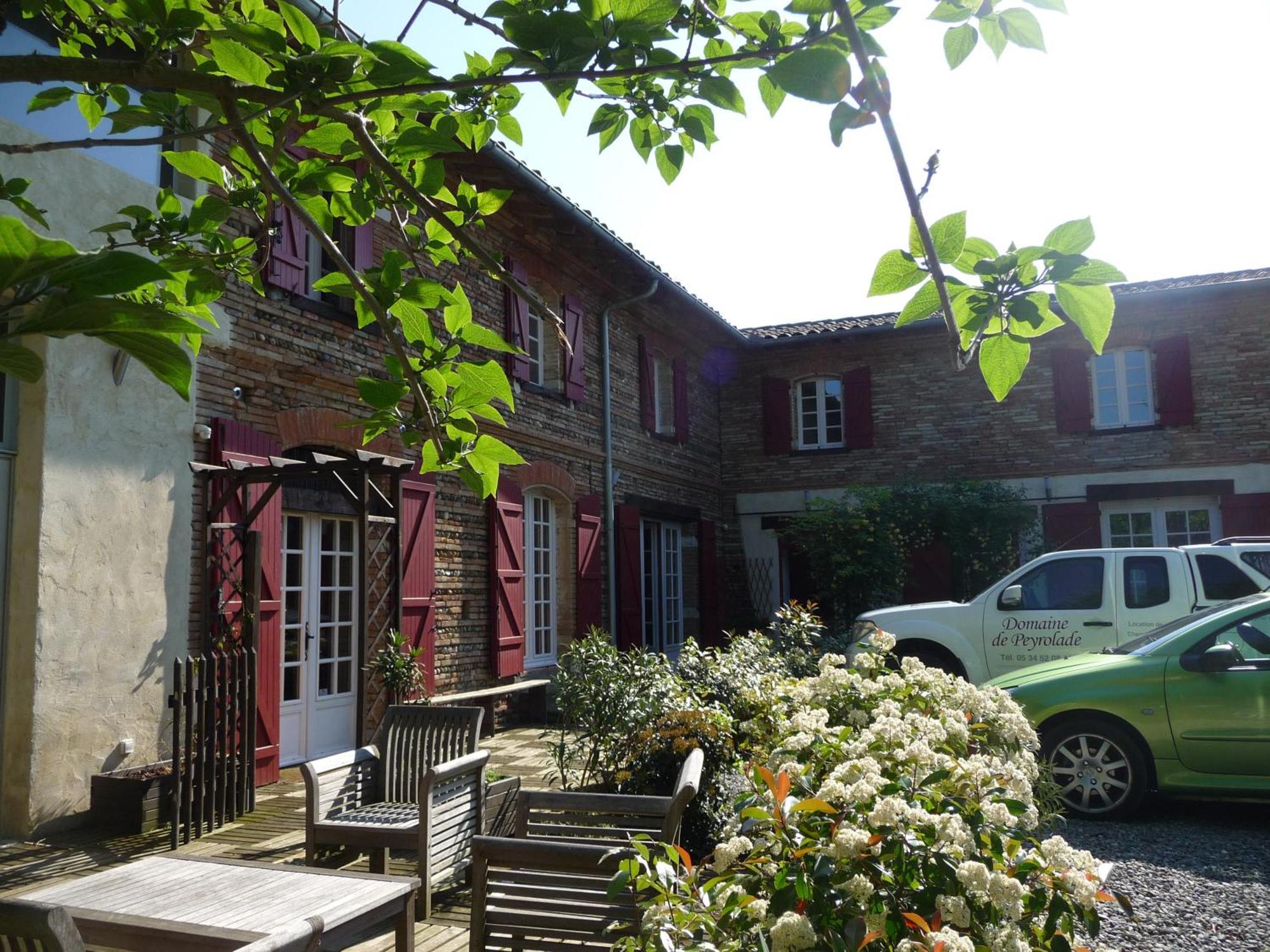 Logis Domaine De Peyrolade Bed & Breakfast Daux ภายนอก รูปภาพ